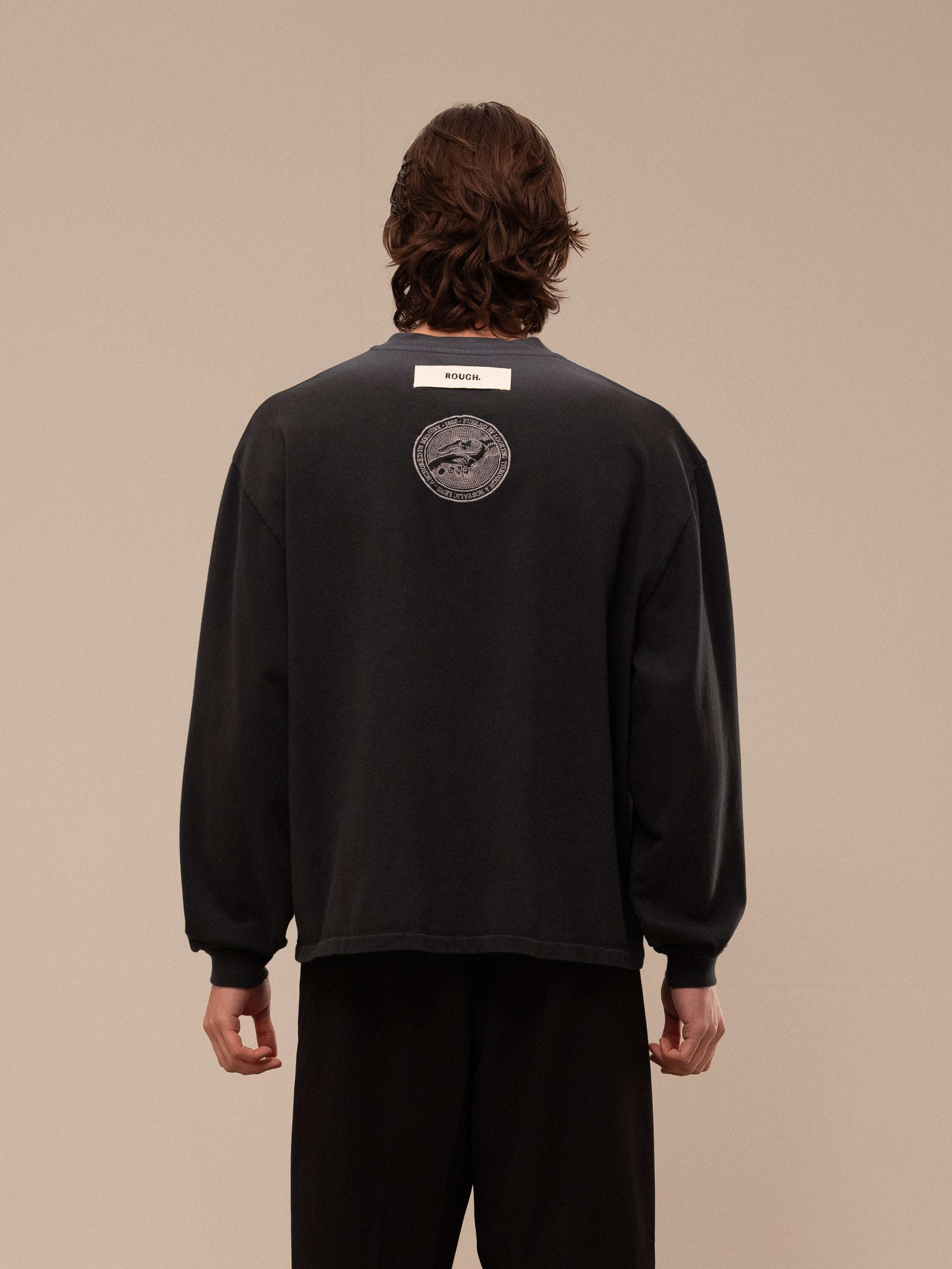 BOND EMBLEM LONGSLEEVE