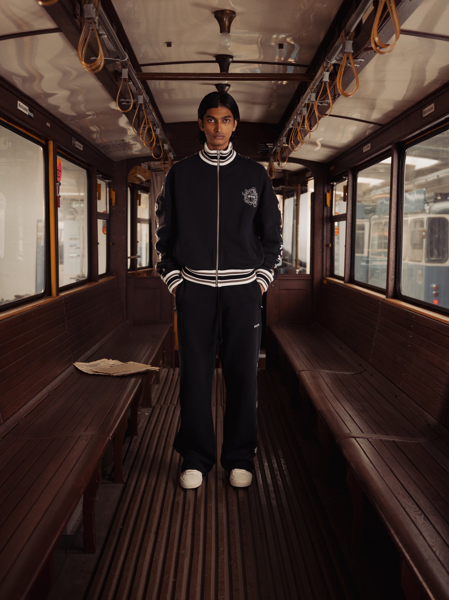 CROPPED BOXY CROCHET JACKET