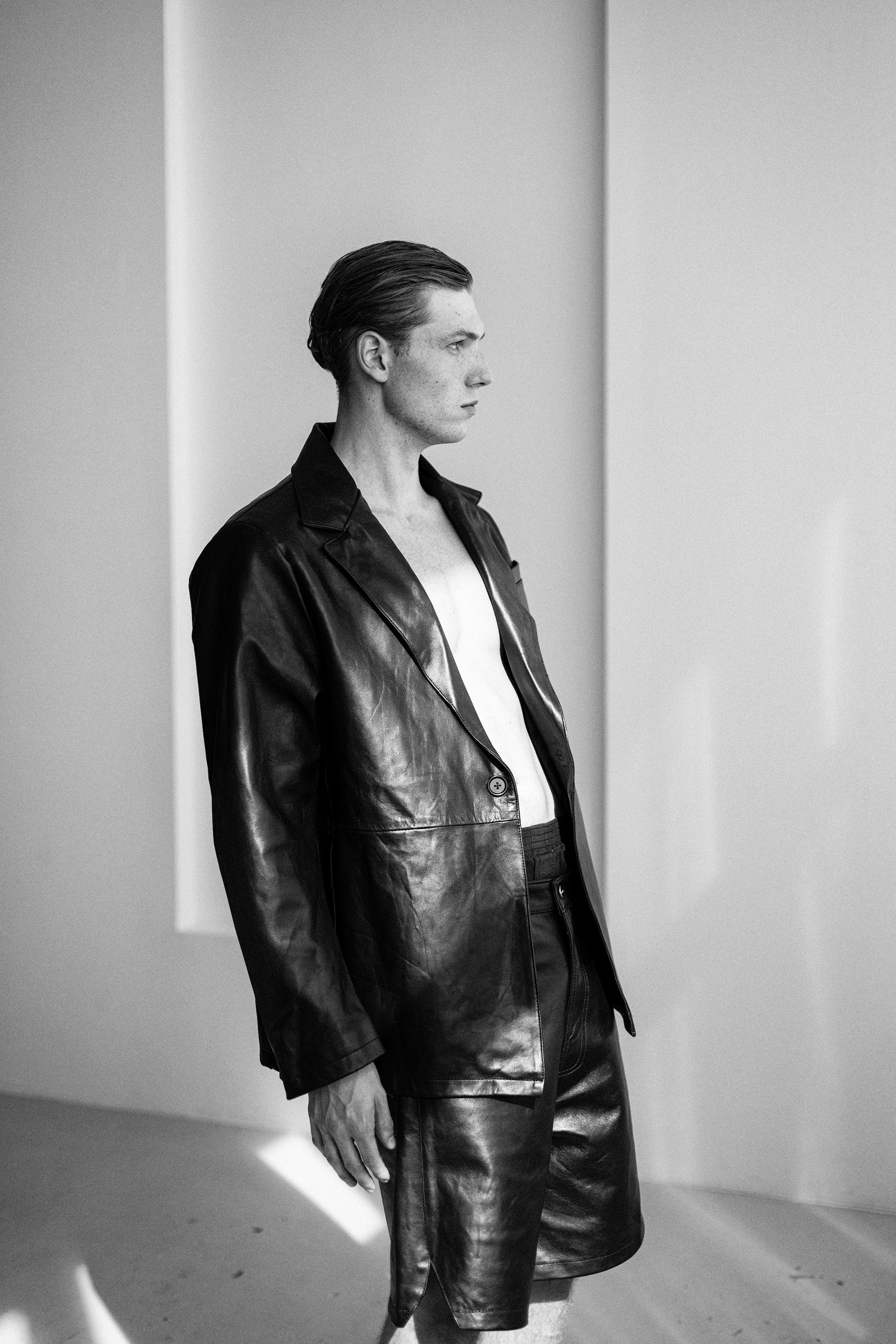 NAPPA LEATHER SINGLE BUTTON