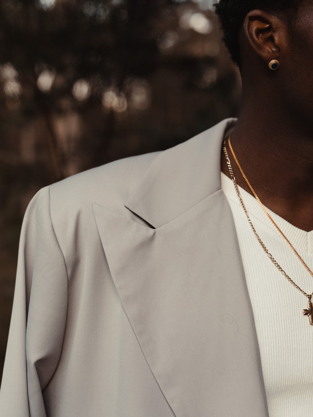 ELIA SINGLE BUTTON