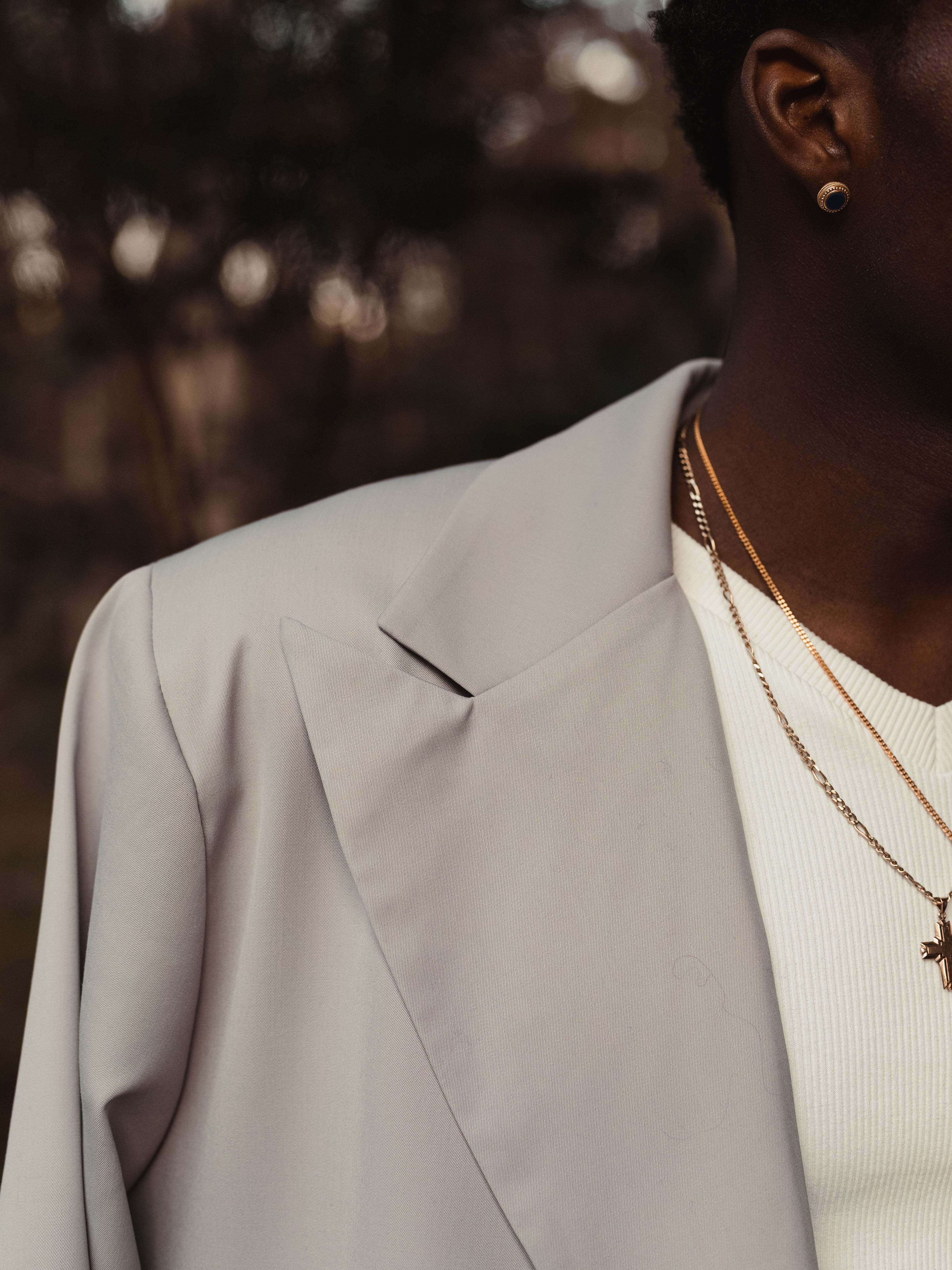 ELIA SINGLE BUTTON
