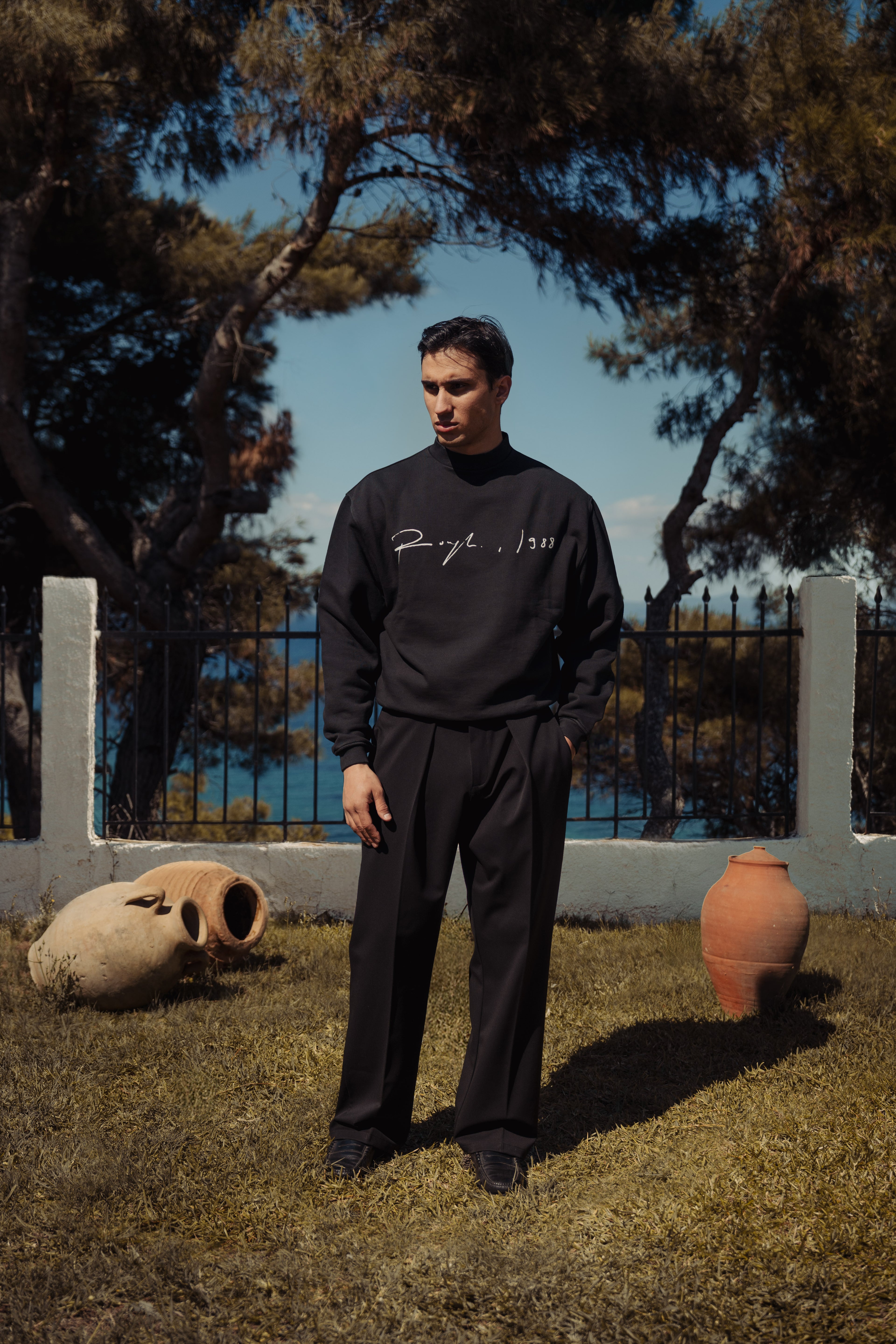 SIGNATURE SWEATSHIRT BLACK