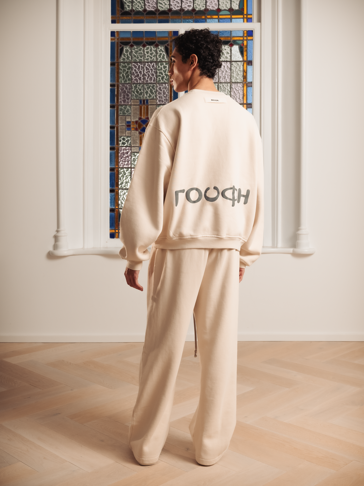 ISUS SWEATER