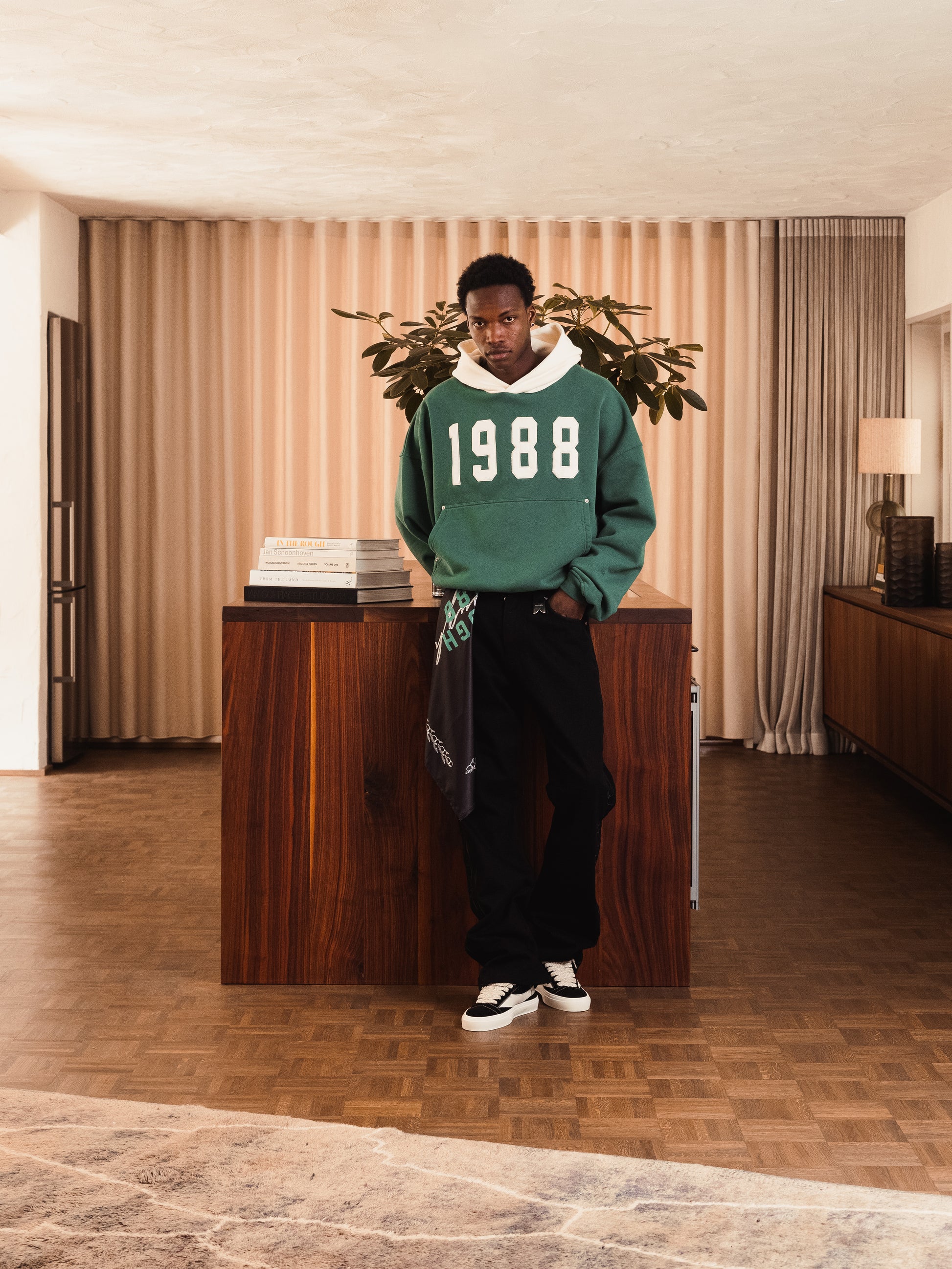 1988 HOODIE