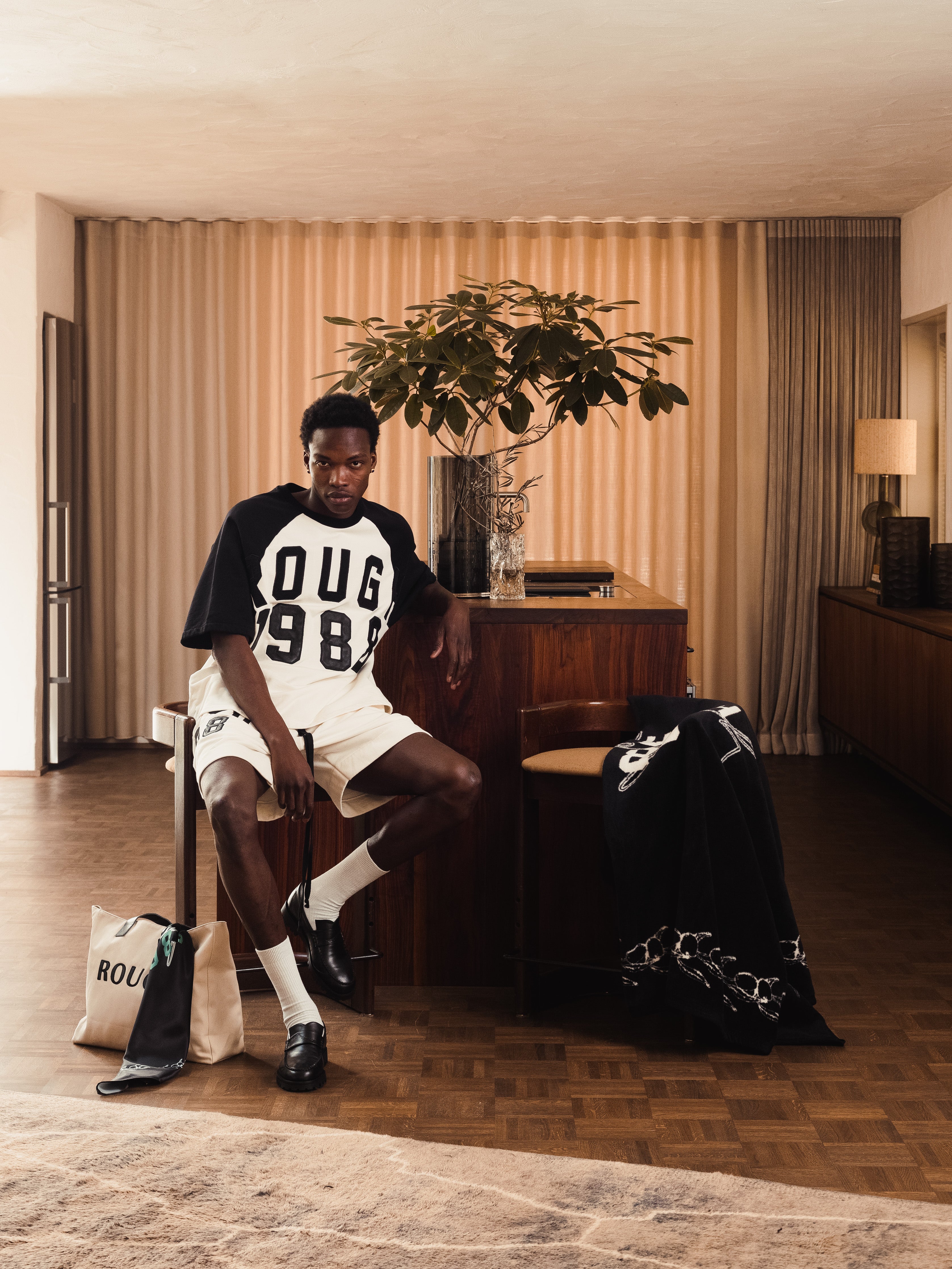 ORIGINS T-SHIRT