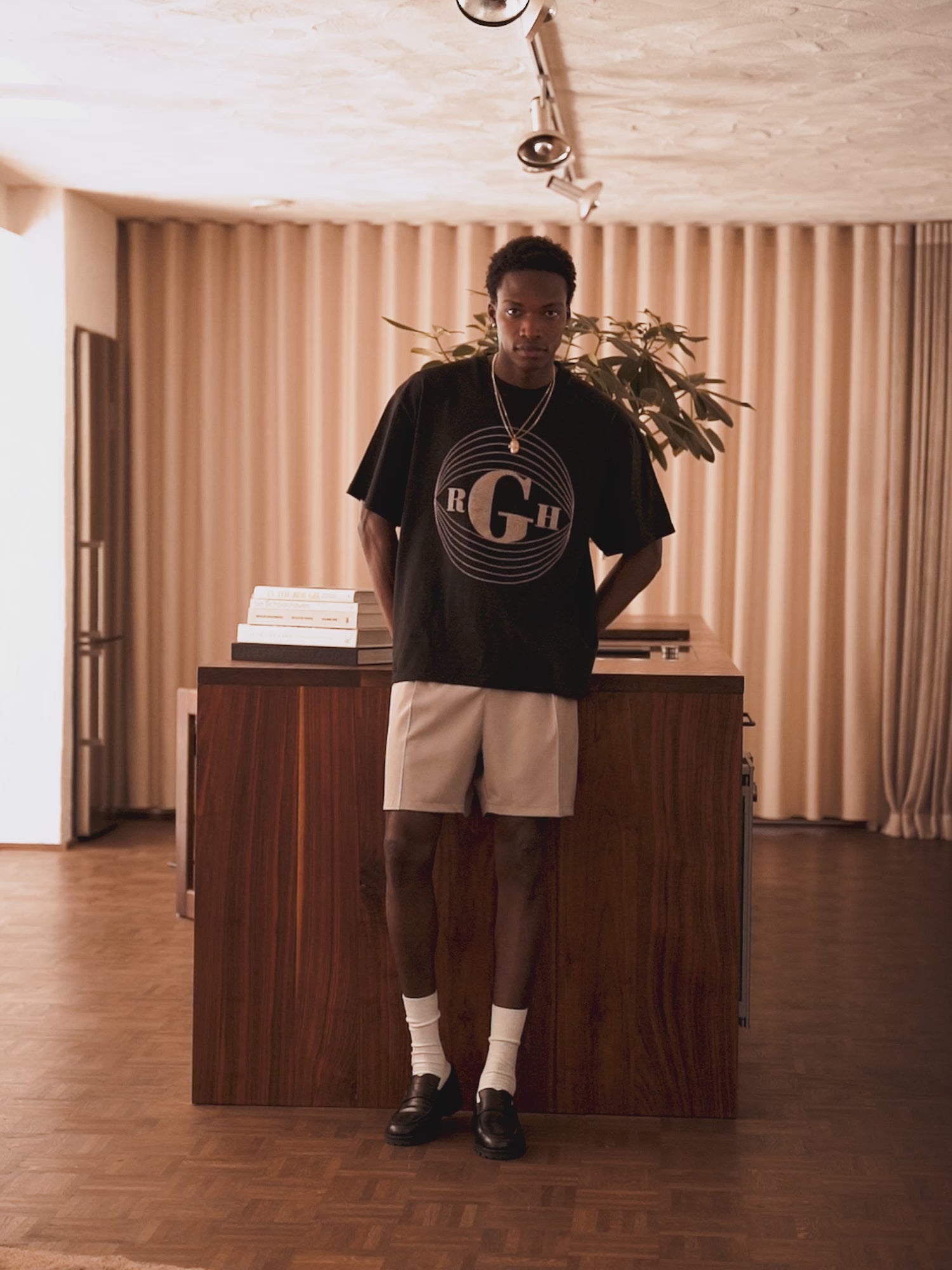 OVERLOOKED T-SHIRT
