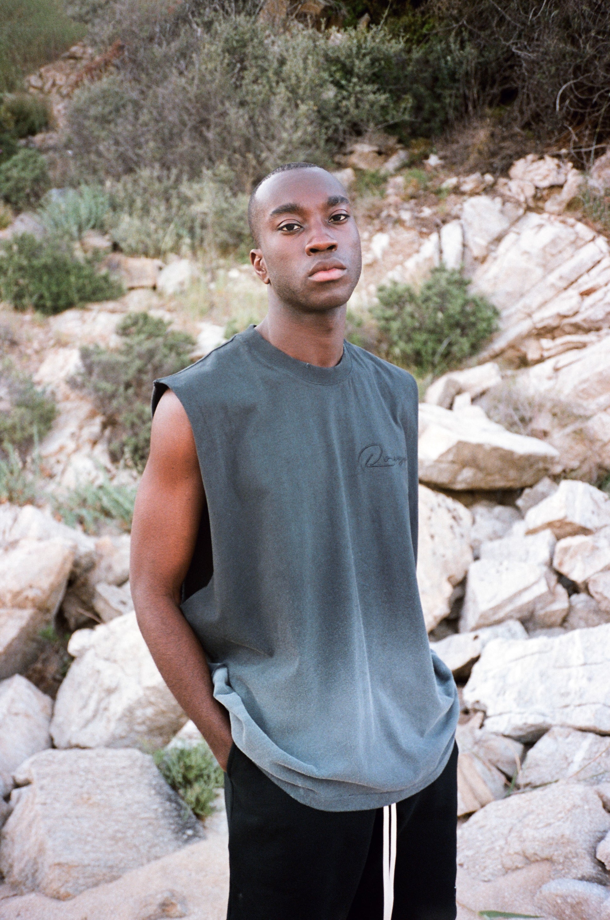 MEMORIES MUSCLE SHIRT